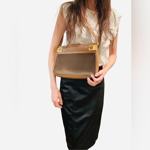 Gucci brown horsebit gg canvas should bag - Picture 1 of 16